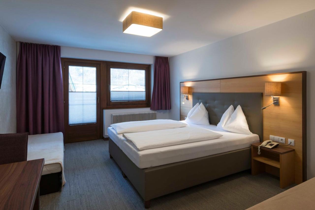 Hotel Neuwirt Цел ам Цилер Екстериор снимка